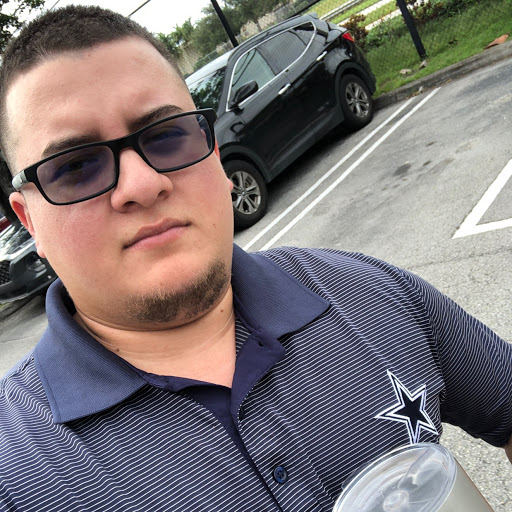 Robert Valdez Photo 5