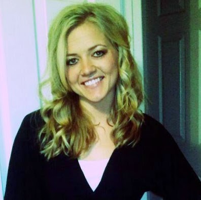 Kayla Stewart Photo 24