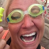 Kristine Bates Photo 8