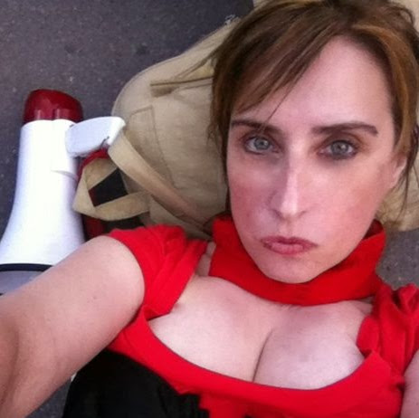 Christine Lyon Photo 27