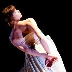 Erica Martin Photo 34