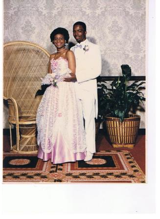 Pamela Long Photo 34