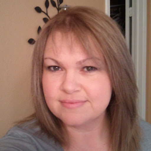 Victoria Thomas Photo 17