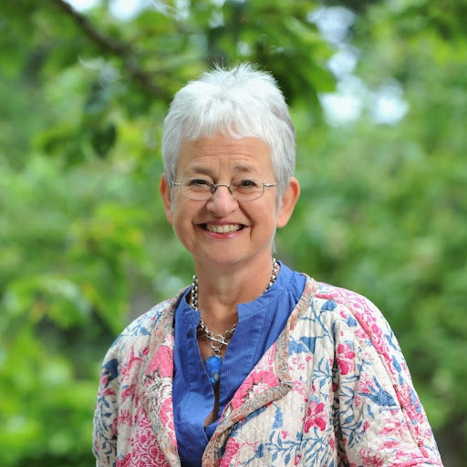 Jacqueline Wilson Photo 27