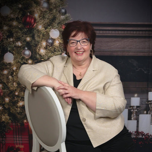 Christine Speight Photo 11
