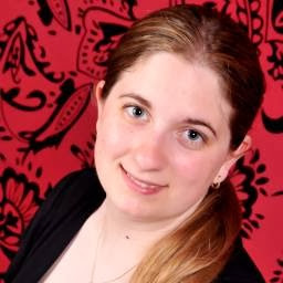 Kristin Tucker Photo 26