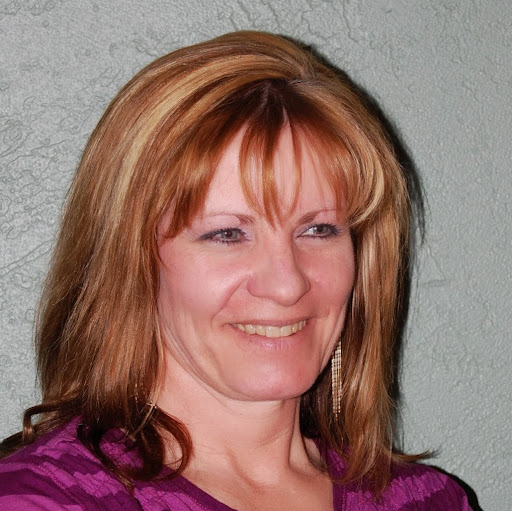 Shauna Clark Photo 12