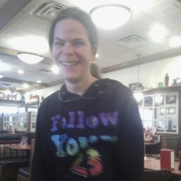 Tanya Farrell Photo 5