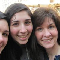 Deborah Hernandez Photo 18