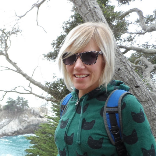 Julie Ferrell Photo 6