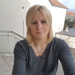 Stephanie Adam Photo 27