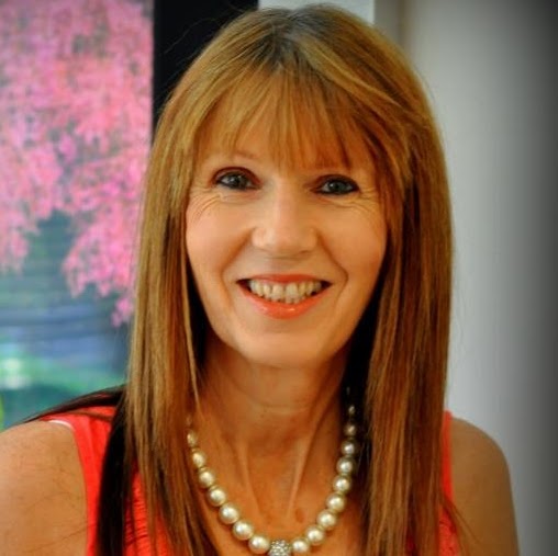 Laura Wyatt Photo 29