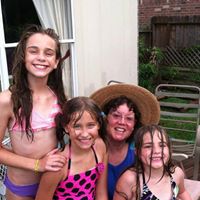 Martha Weeks Photo 9