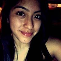 Julia Gutierrez Photo 33