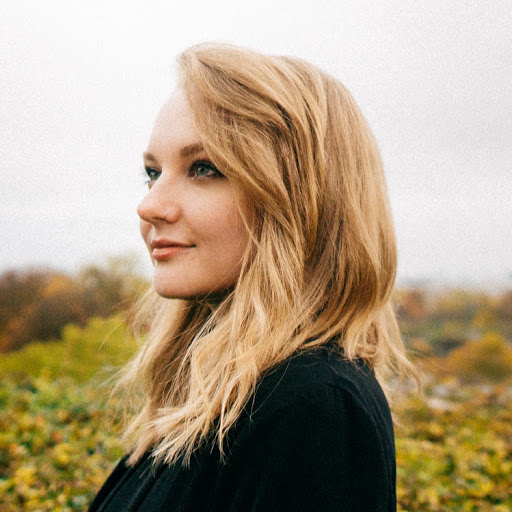 Anna Merritt Photo 32
