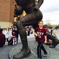 April Holcomb Photo 15