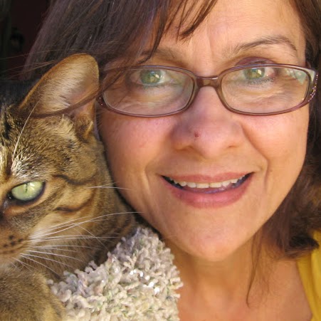 Elizabeth Varga Photo 22