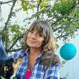 Julie Weaver Photo 10