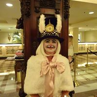 Barbara Dickens Photo 15