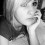 Emma Dean Photo 14