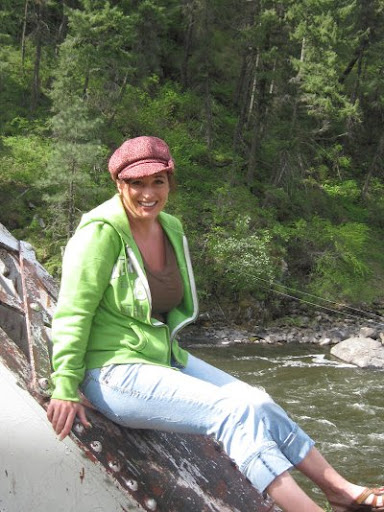 Christine Connors Photo 22