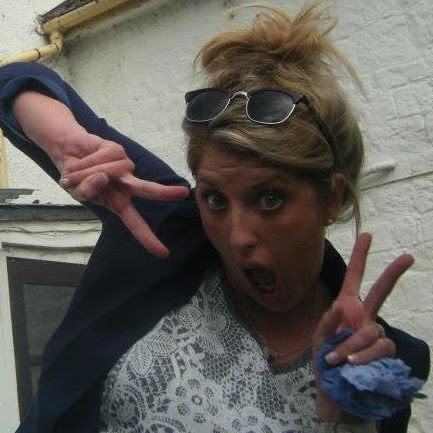 Amie Williams Photo 28