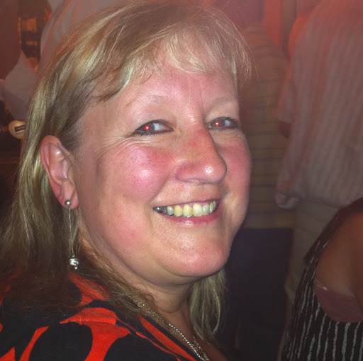 Rosie Thompson Photo 6