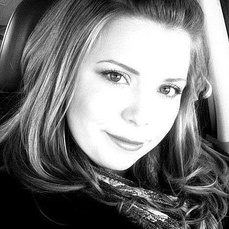 Rebecca Fleming Photo 34