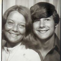 Stephanie Steele Photo 22