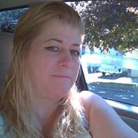 Julie Pettit Photo 11