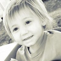 Amie Miller Photo 16