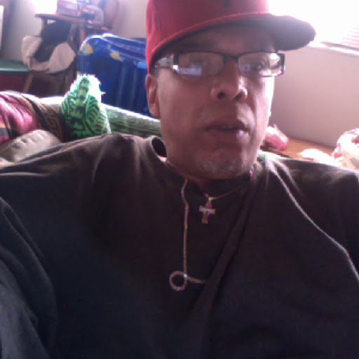 Robert Simms Photo 40