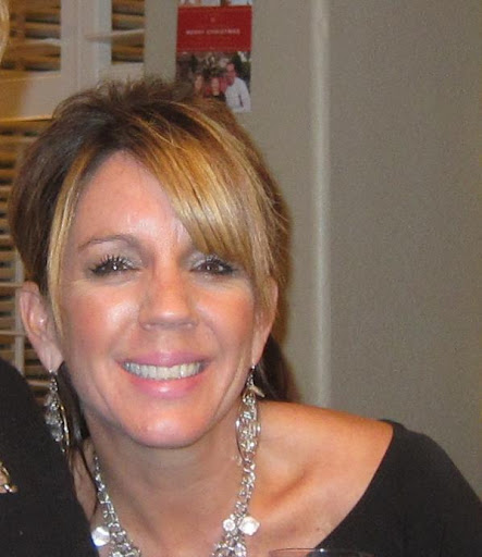 Donna Holmes Photo 17