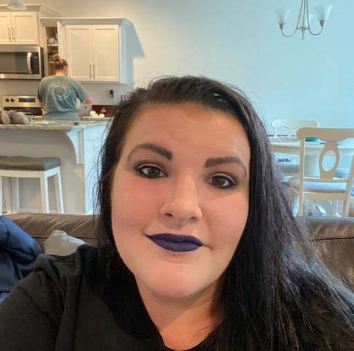 Caitlin Hall Photo 18