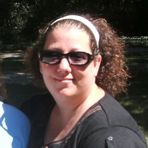 Julie Arnold Photo 23