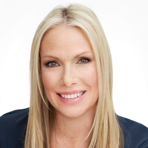 Christina Wagner Photo 16