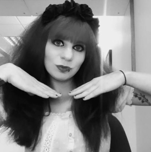 Beth Gordon Photo 37