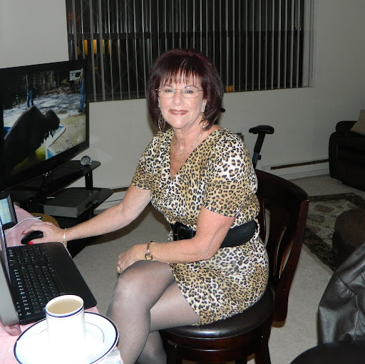 Joyce Levine Photo 33