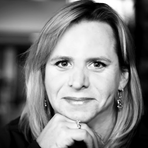 Megan Hamilton Photo 14