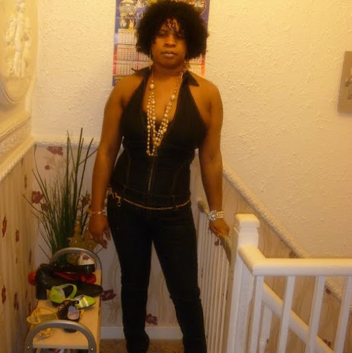 Tanya Small Photo 28