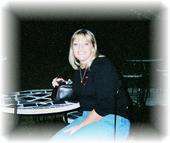 Julie Knight Photo 29