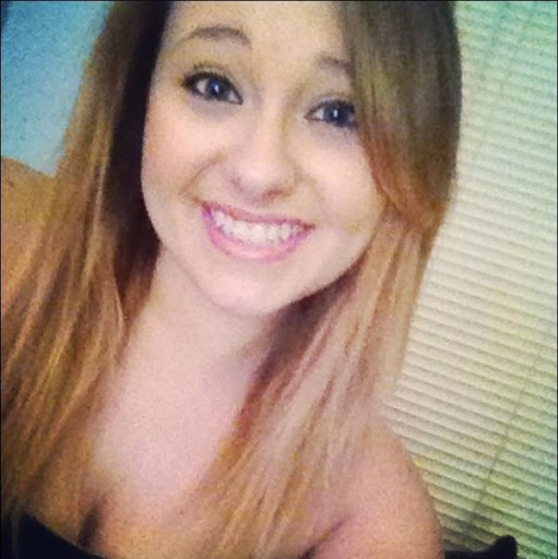 Alisha Leach Photo 1