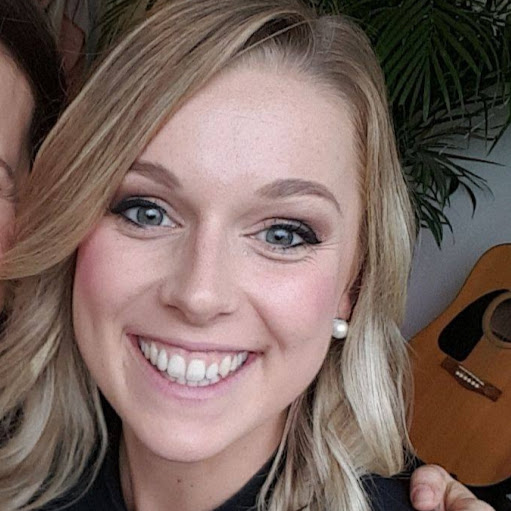 Lisa Frazer Photo 30