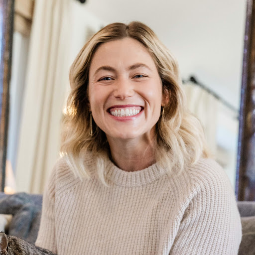 Kelly Atkinson Photo 33