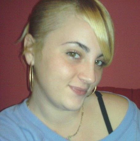 Angie Robison Photo 7