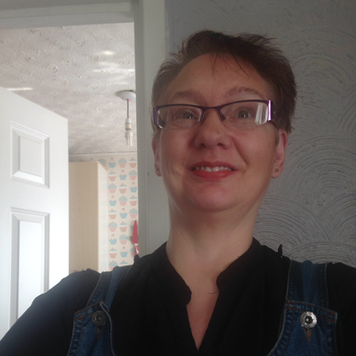 Janette Ireland Photo 7