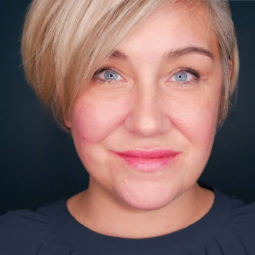 Erica Helmer Photo 9