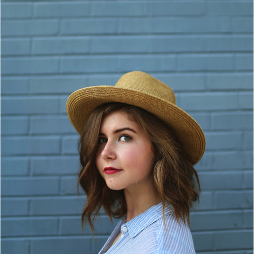 Kathryn Benz Photo 5