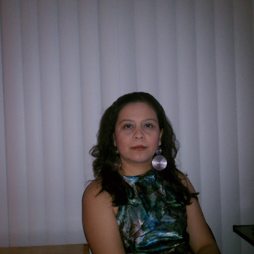 Minerva Robles Photo 7