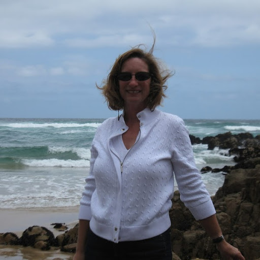 Lisa Cheney Photo 33